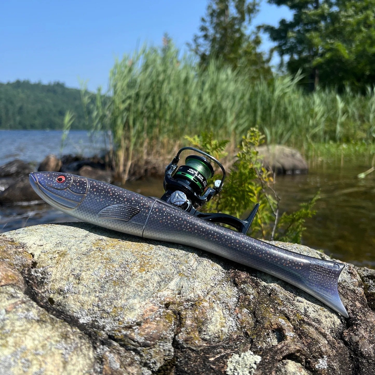 Telescopic fishing rod 🎣 - Enjoy the freedom of portable fishing anytime, anywhere 🐟