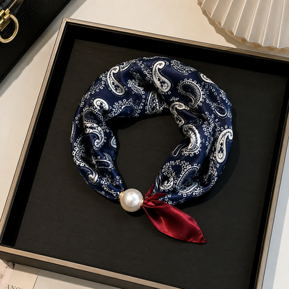 🧣 Effortless Glamour: Pop-On Pearl Necklace Scarf ✨