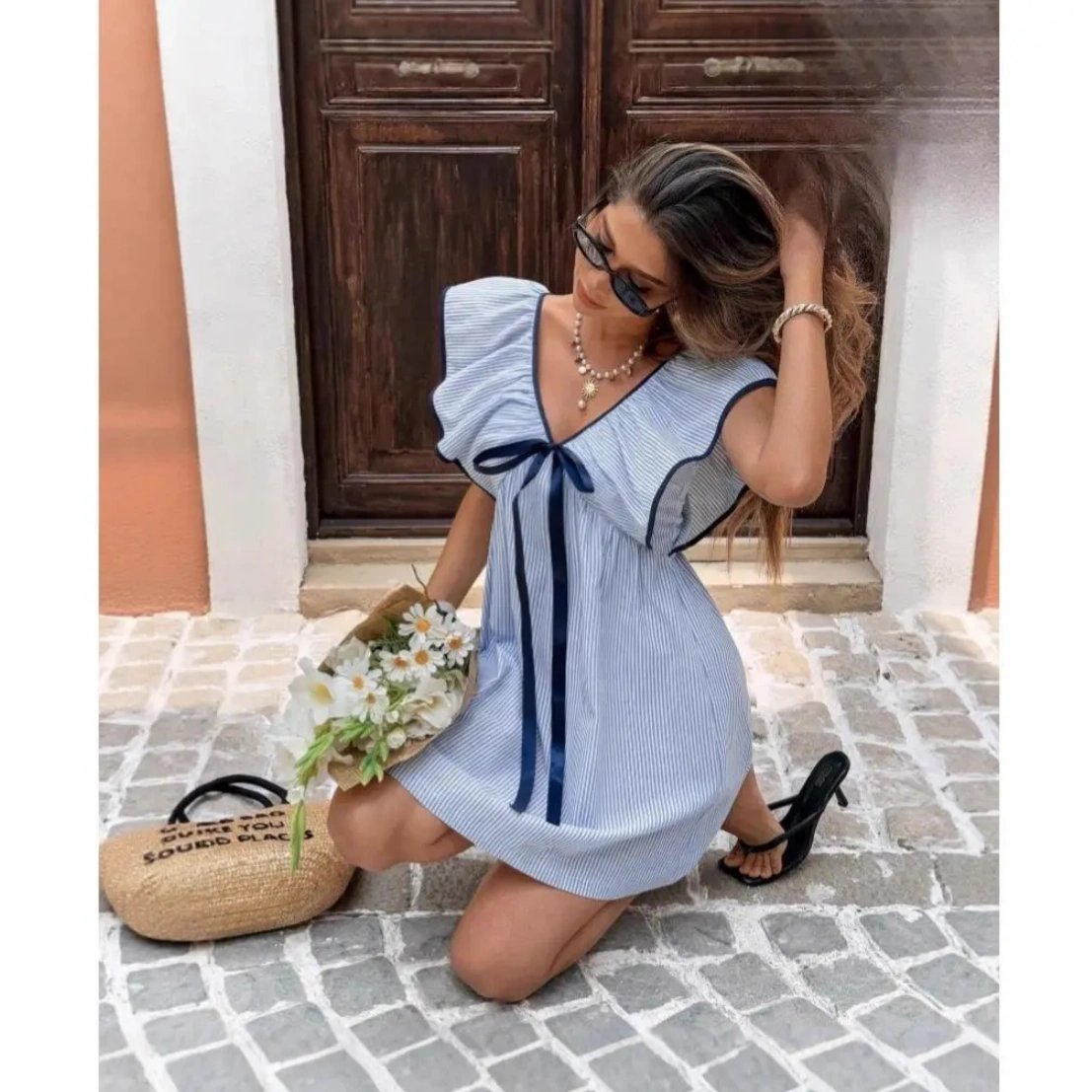 💙 Women’s Elegant Blue & White Striped V-Neck Dress